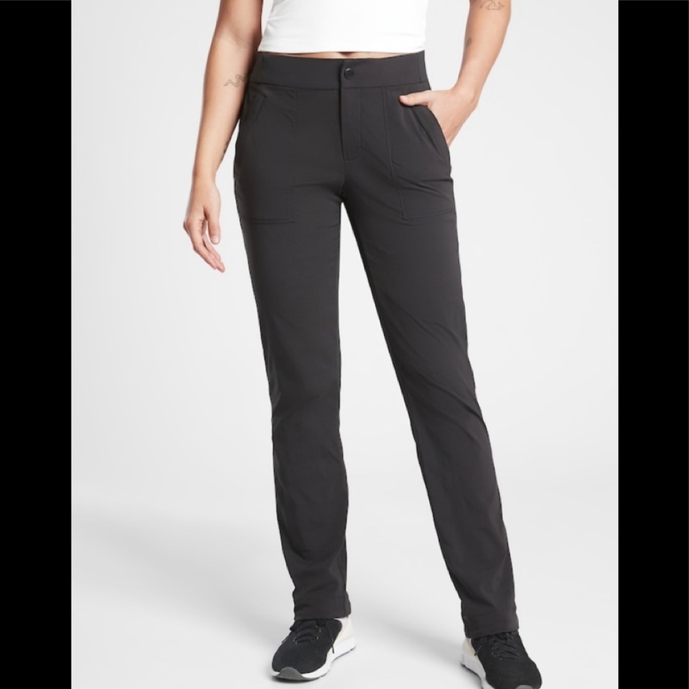 NWT-Athleta Trekkie Hike Black Pant, Size 4 Petite